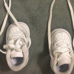 All white uptown’s size 2c